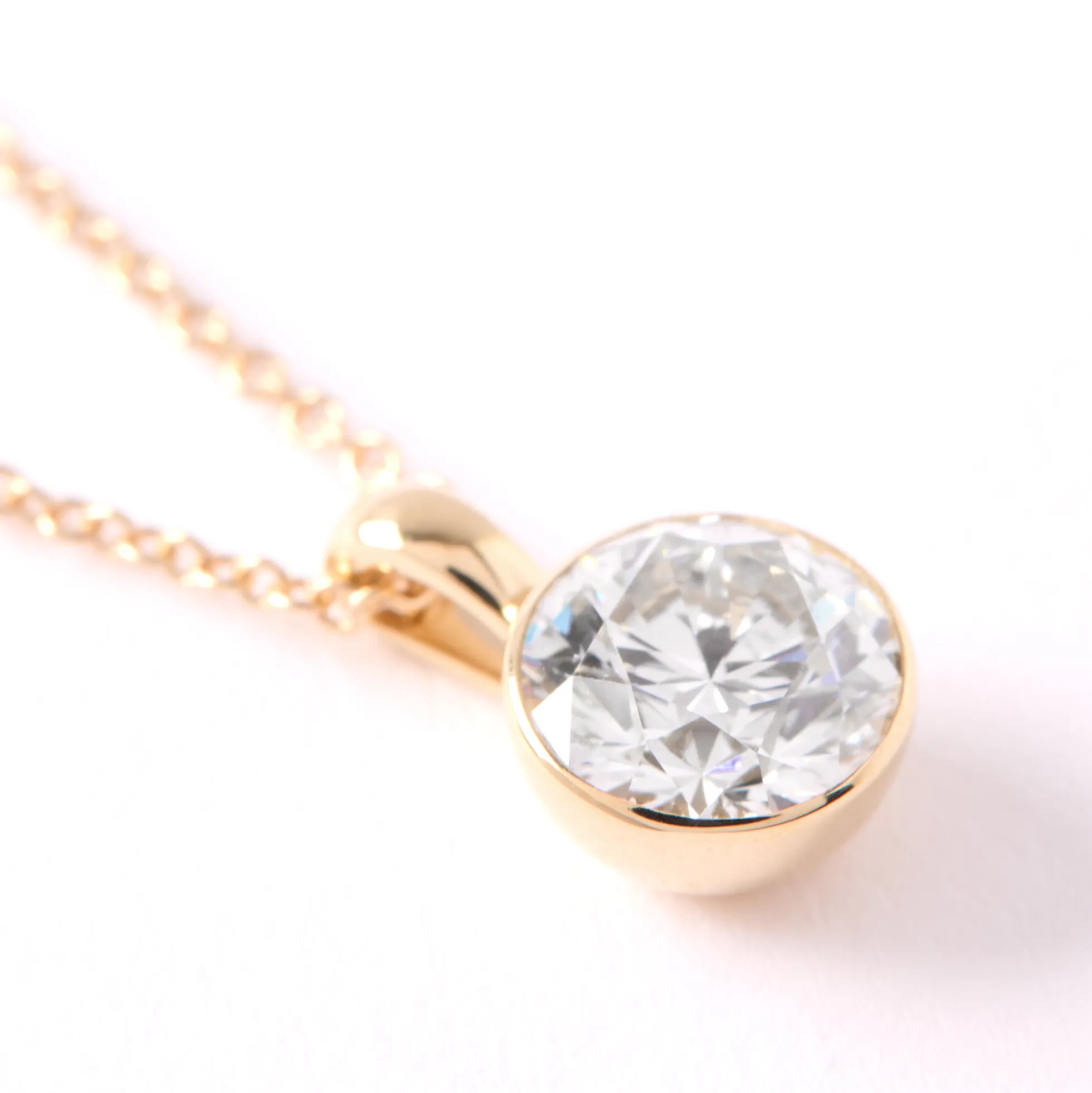 Classic Round Diamond Invisible Bezel Pendant, 1 Carat Total Weight, 14K Yellow Gold