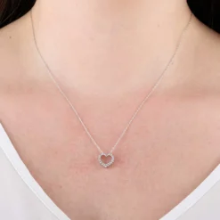 Graduated Diamond Heart Pendant 14K, 1/5 ctw.