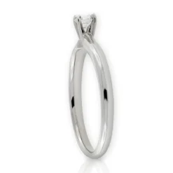 Ikuma Canadian Diamond Ring 14K, 1/7 ct.