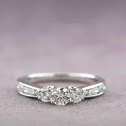 Ikuma Canadian Diamond 3-Stone Ring 14K