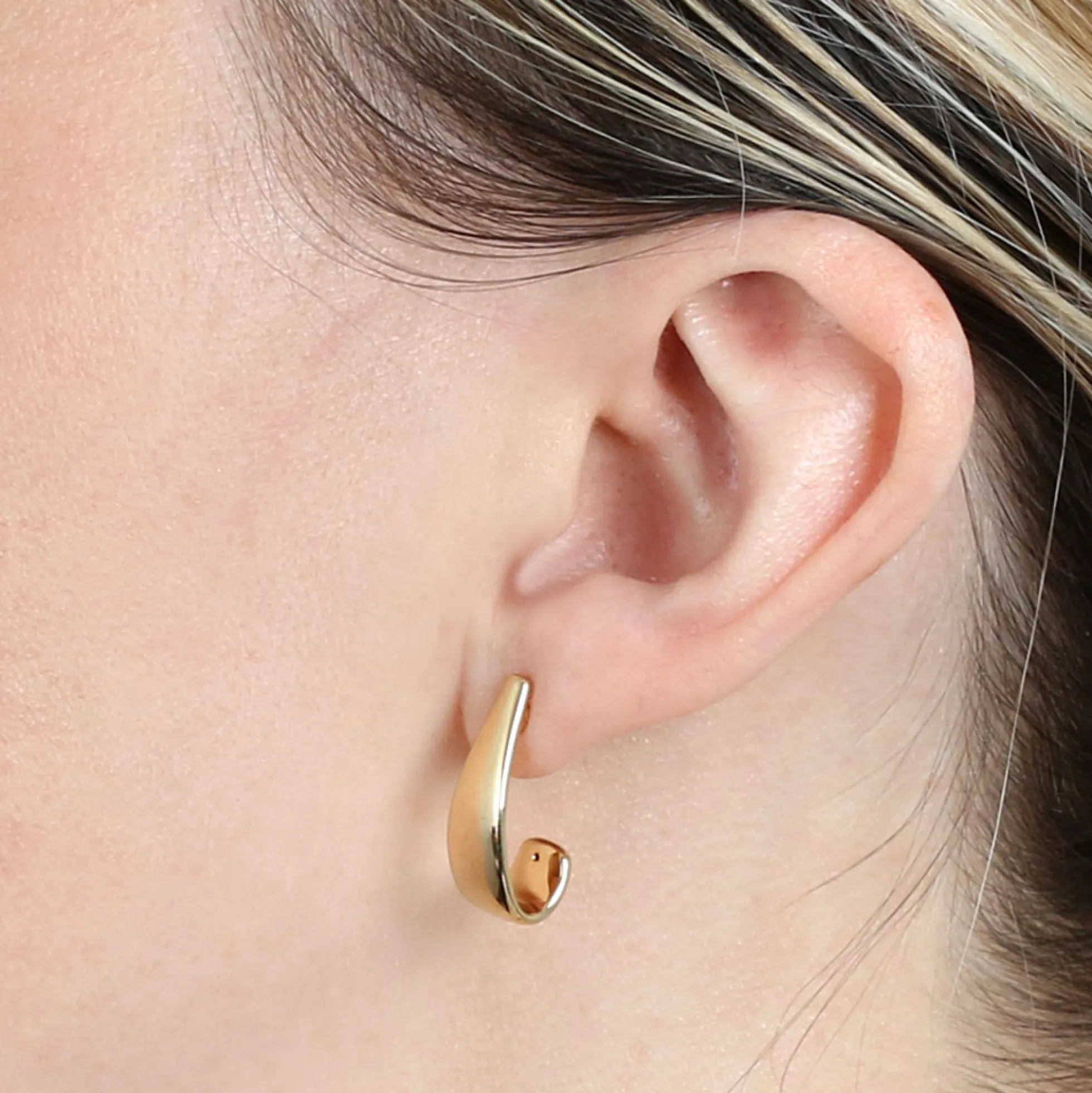 20MM Medium "J" Hoop Earrings 14K