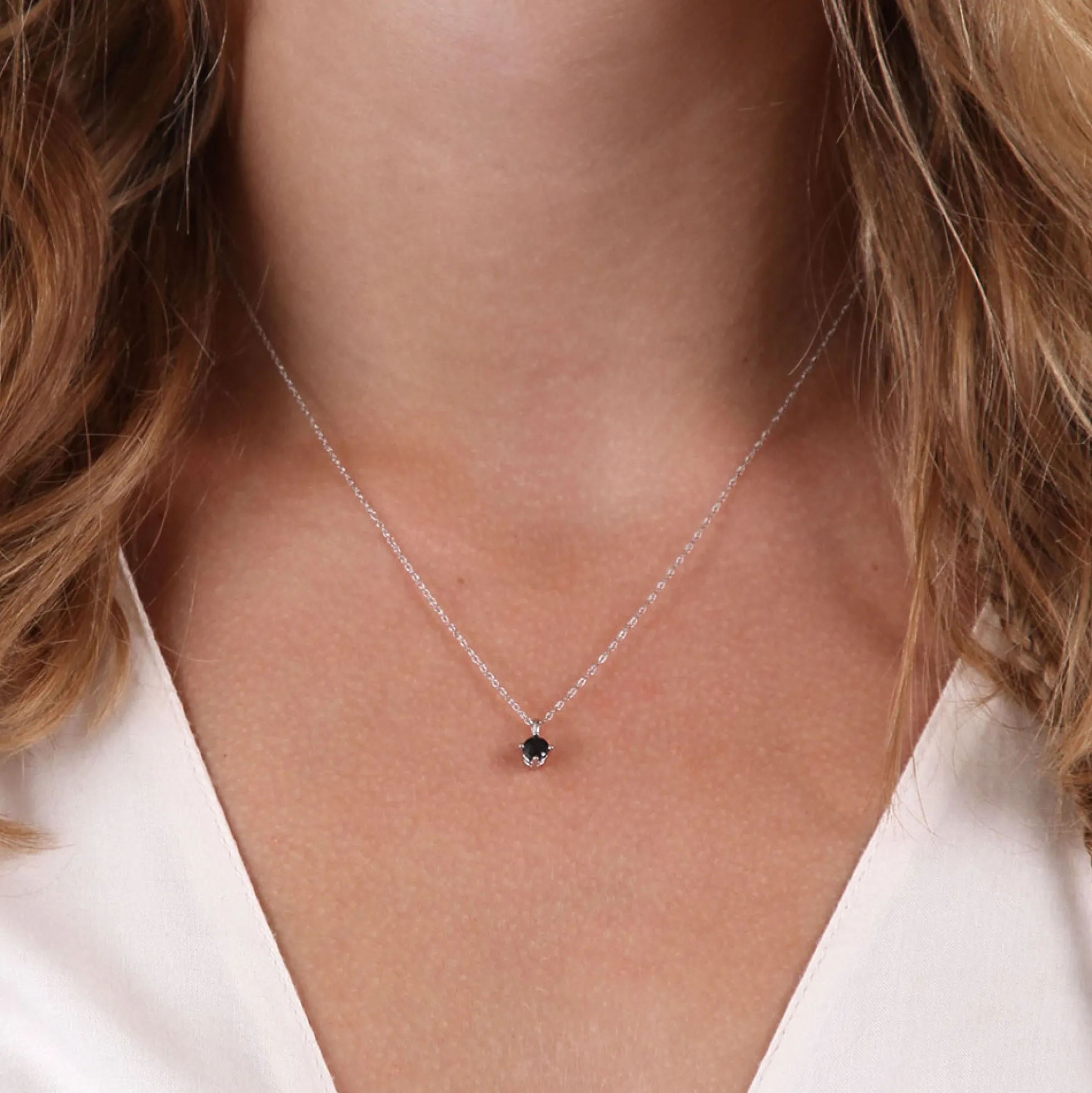 Round Sapphire Pendant 14K