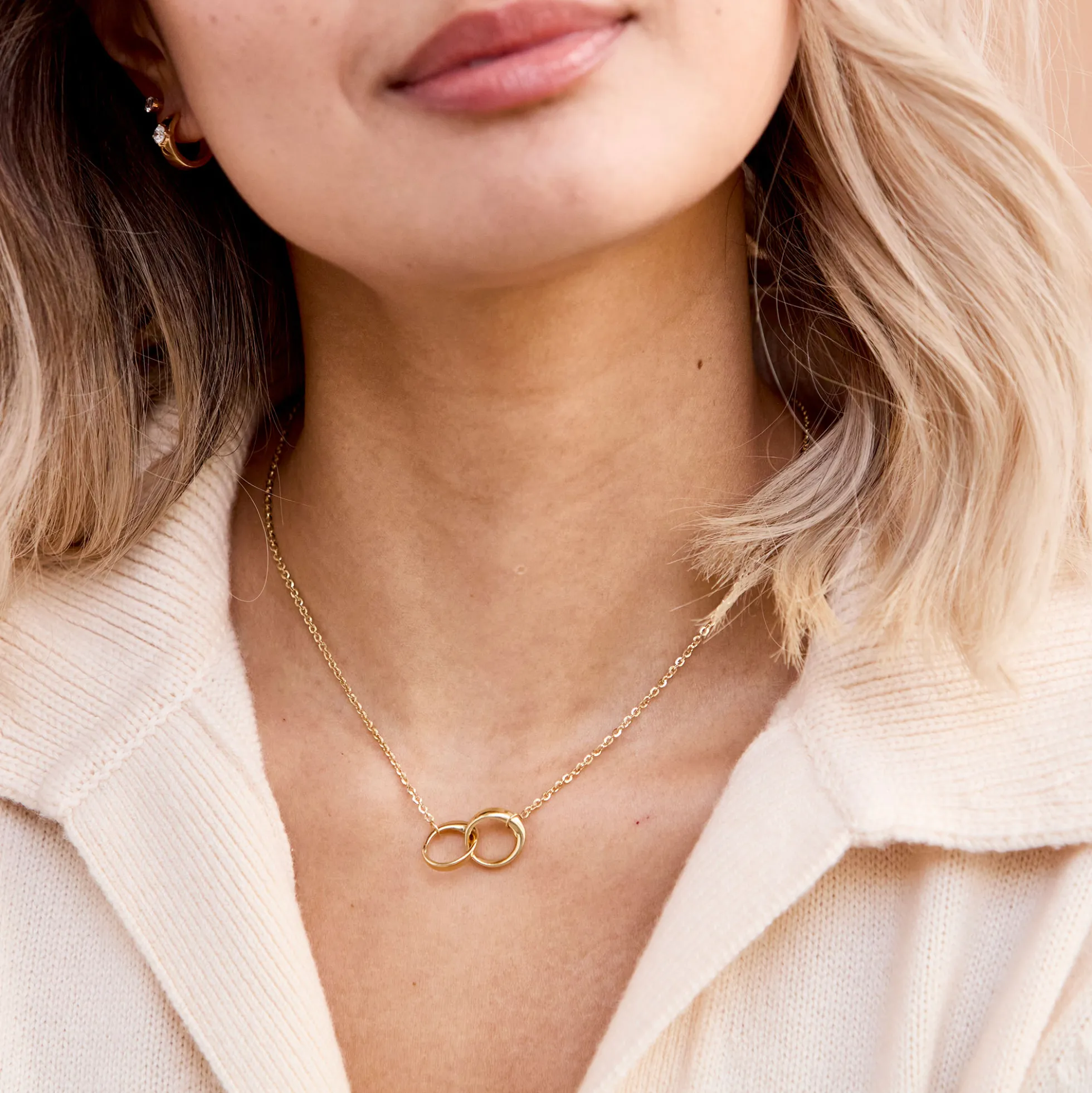 Toscano 18-Inch Interlocking Circles Necklace, 14K Yellow Gold